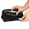 utilizzo-astuccio-due-scomparti-velar-nero