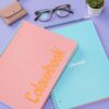 ambientata-quaderno-a4-rosa-con-spirale-soft